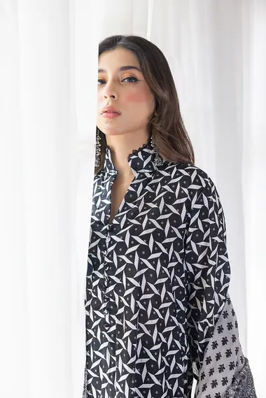 Unstitched Printed Lawn Suit by REGALIA TEXTILE, Black
