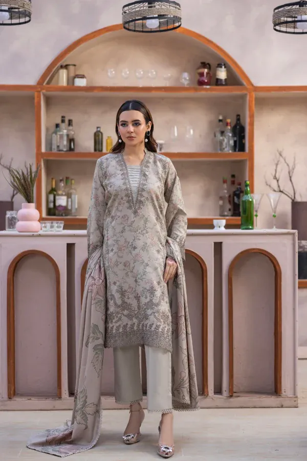 SANAM SAEED - New Arrival: 3pc